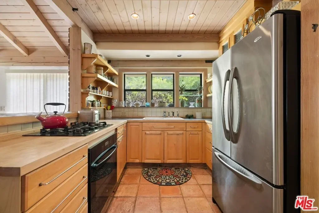 9145 La Tuna Canyon Road, Los Angeles, California, United States. - Photo 1