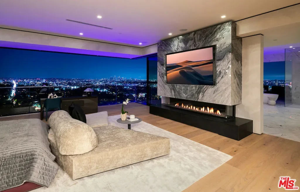 8116 Laurel View Drive, Los Angeles, California, United States. - Photo 40