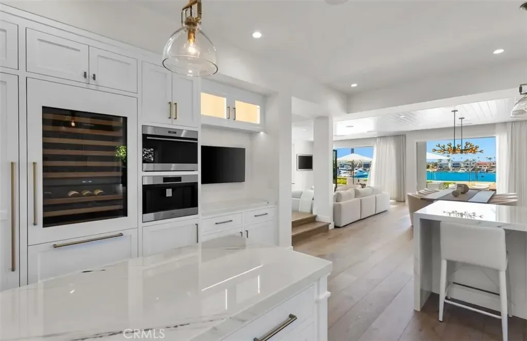 2401 Bayshore Drive, Newport Beach, California, United States. - Photo 7