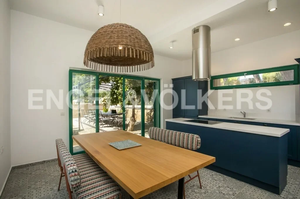 Gallery photo 3