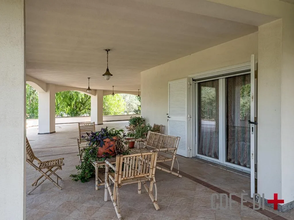 Exterior photo 10