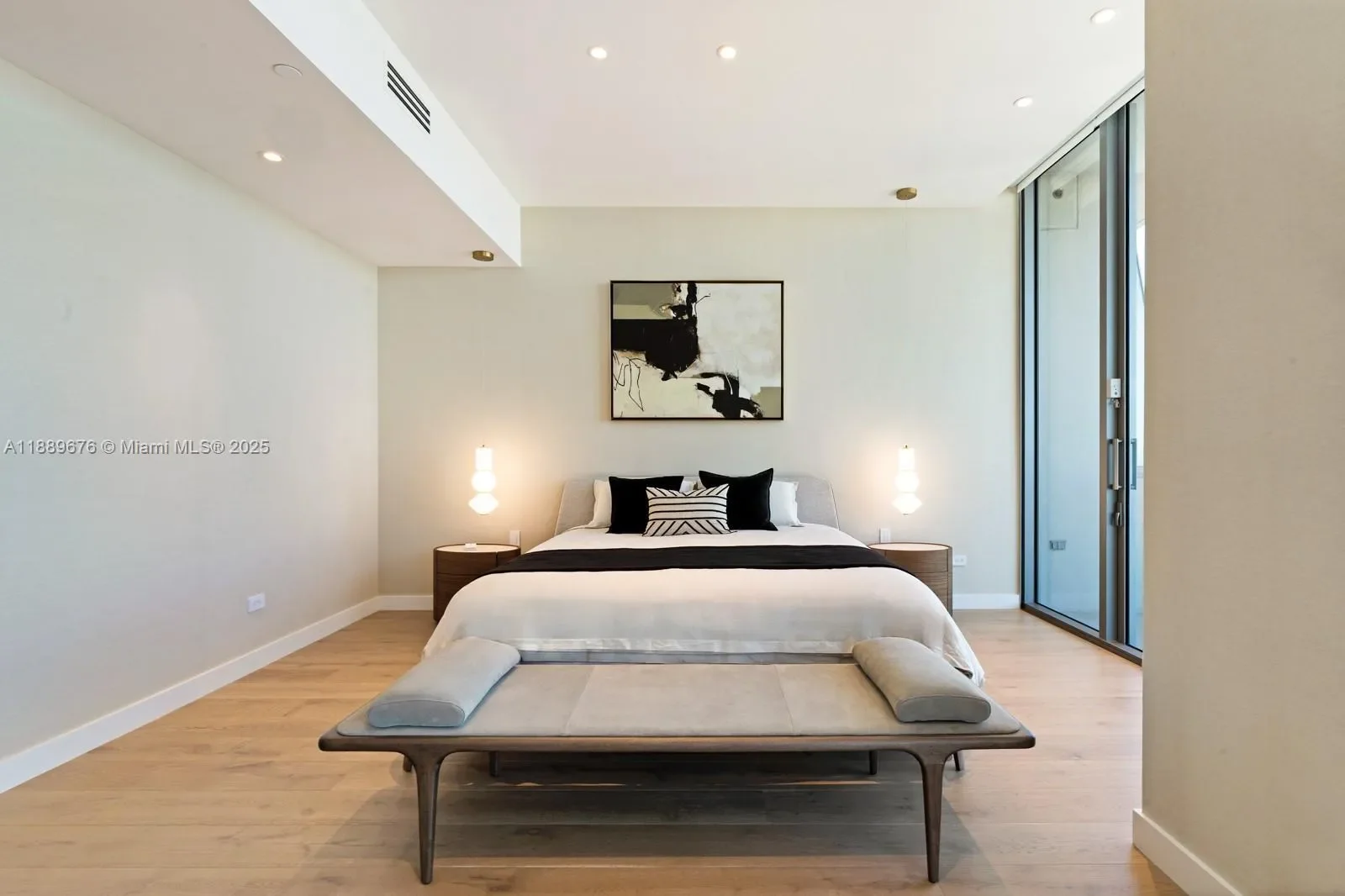 18501 Collins Ave, Golden Beach, Florida, United States. - Photo 22