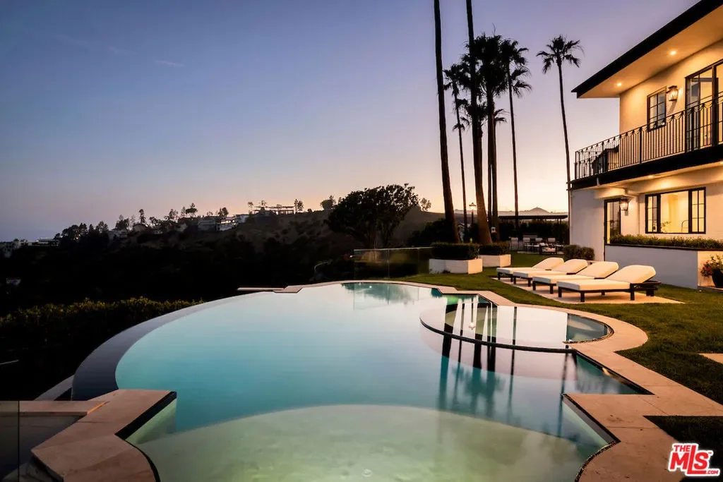 10932 Savona Road, Los Angeles, California, United States. - Photo 23