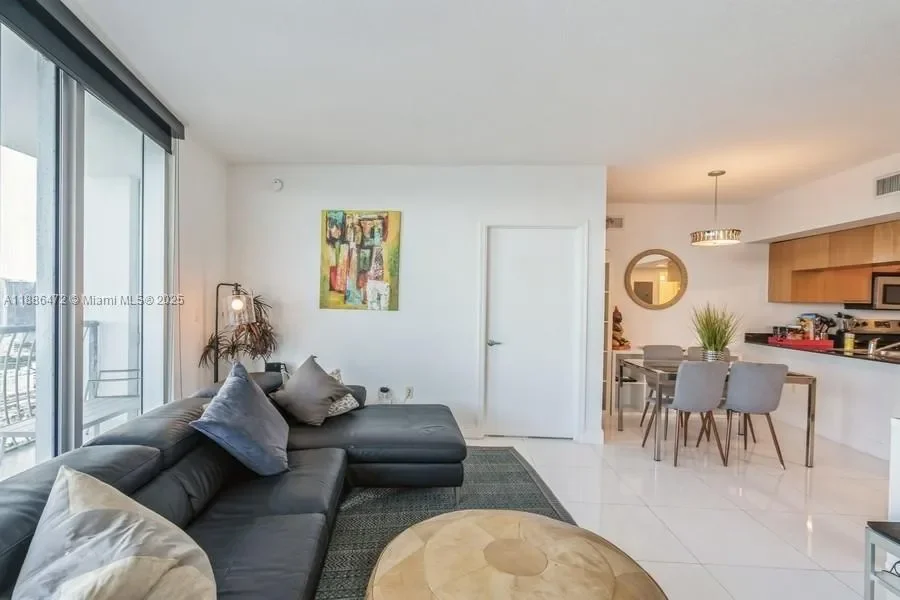 1750 N Bayshore Dr, Miami, Florida, United States. - Photo 6
