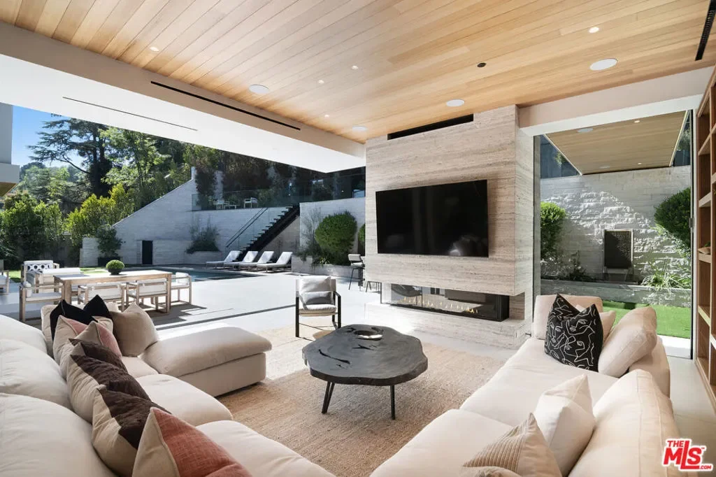 2641 Hutton Drive, Beverly Hills, California, United States. - Photo 44