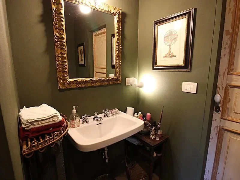 Gallery photo 2