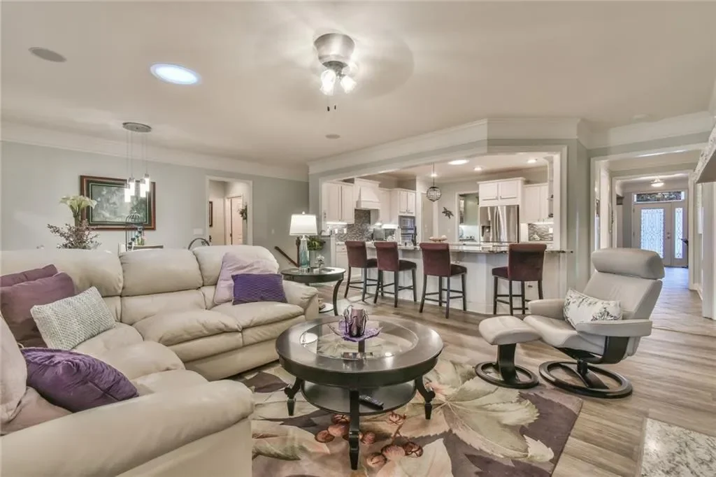 6352 Falling Water Lane, Hoschton, Georgia, United States. - Photo 3