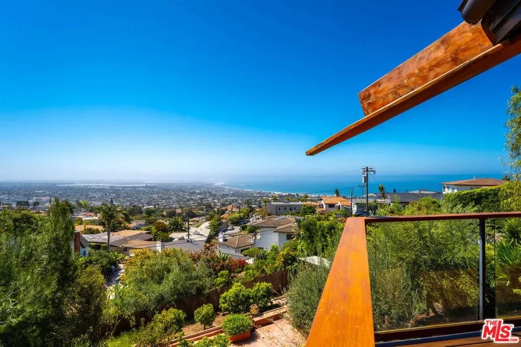440 Mariposa Drive, Ventura, California, United States. - Photo 16