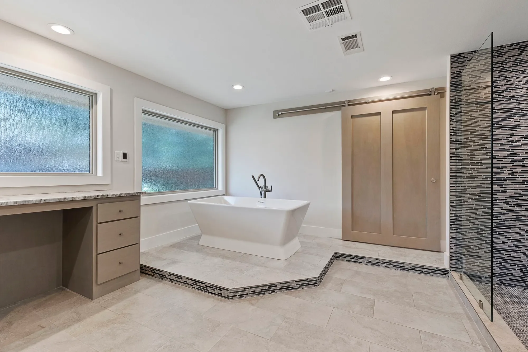 3322 N Braeswood Boulevard, Houston, TX 77025, Houston, Texas, United States. - Photo 29
