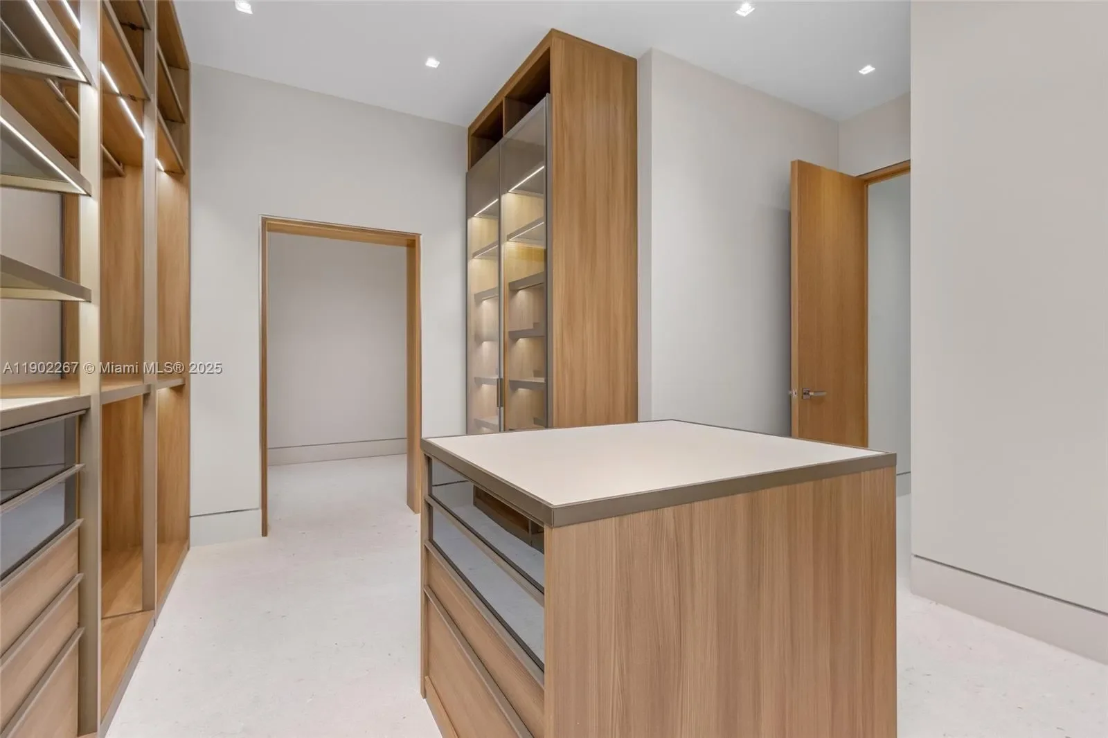 3052 N Atlantic Blvd, Fort Lauderdale, Florida, United States. - Photo 49