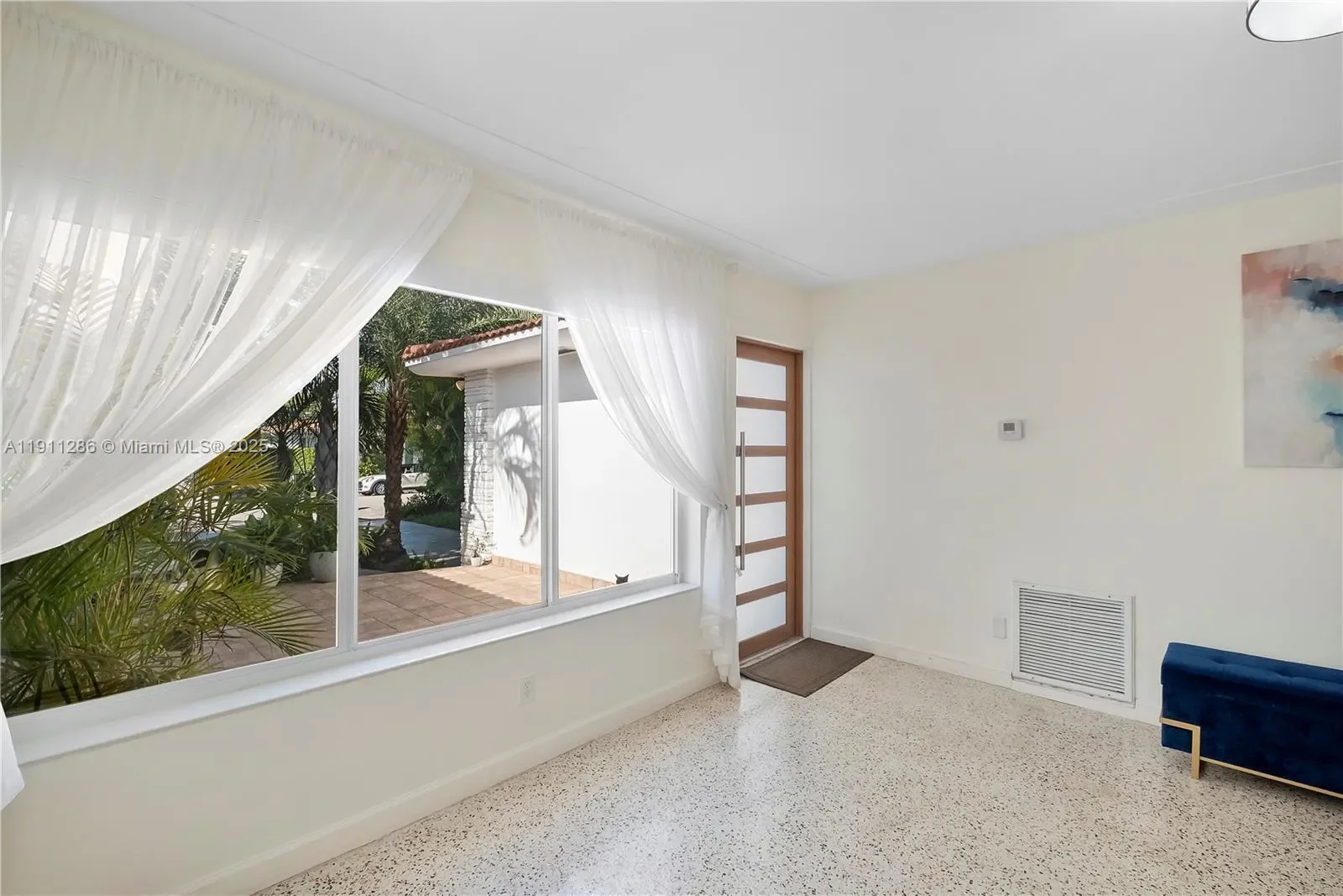 9049 Dickens Ave, Bal Harbour, Florida, United States. - Photo 2