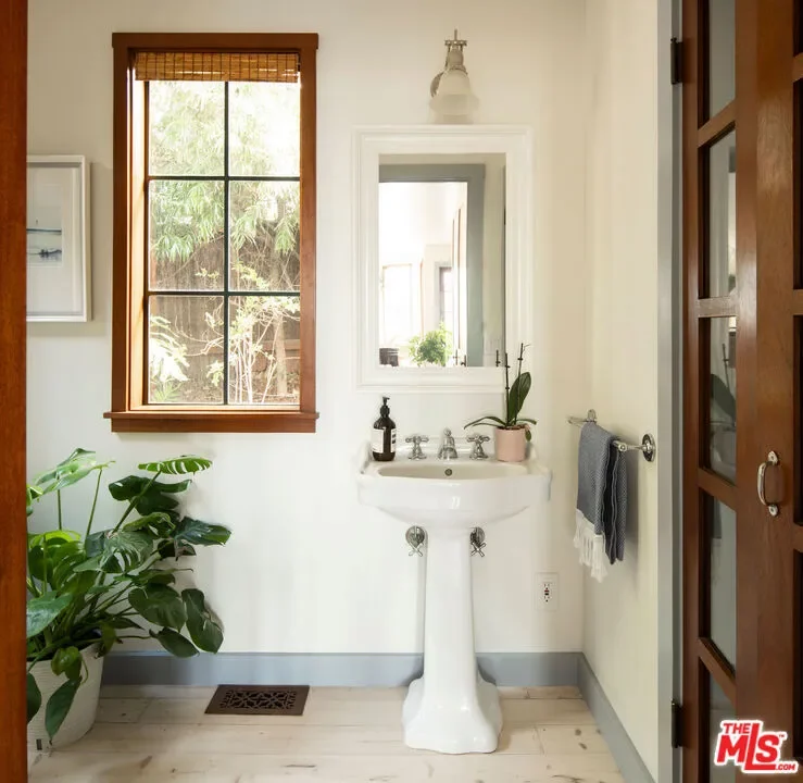 31840 Seafield Drive, Malibu, California, United States. - Photo 16