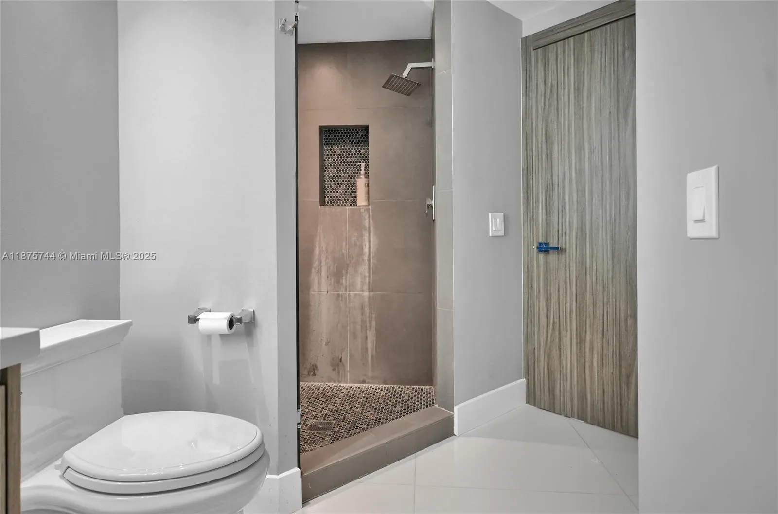 4779 Collins Ave 1805, Miami Beach, Florida, United States. - Photo 34