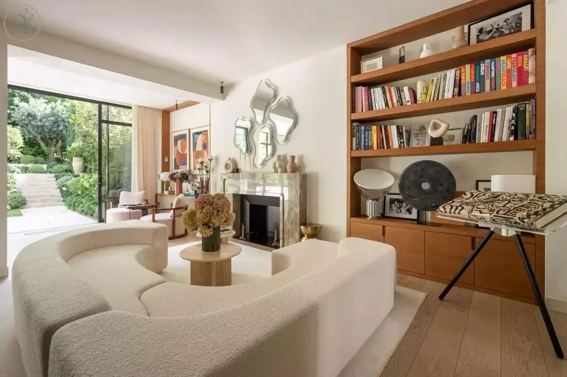 Paris, Île-de-France, France. - Photo 18
