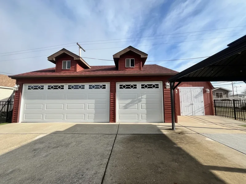 6013 N Emerson Street, Des Plaines, Illinois, United States. - Photo 47