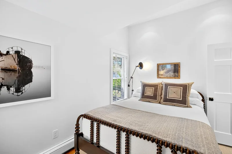 26 Cottage Street , Provincetown, MA 02657, Provincetown, Massachusetts, United States. - Photo 31