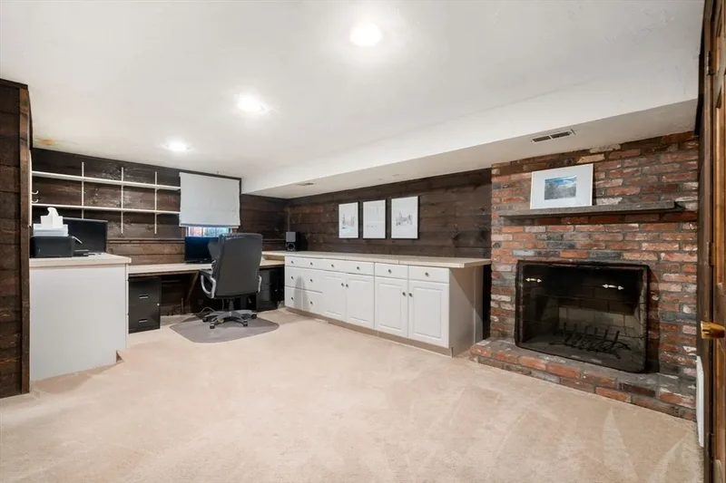 397 Stow Rd, Marlborough, MA 01752, Marlborough, Massachusetts, United States. - Photo 32