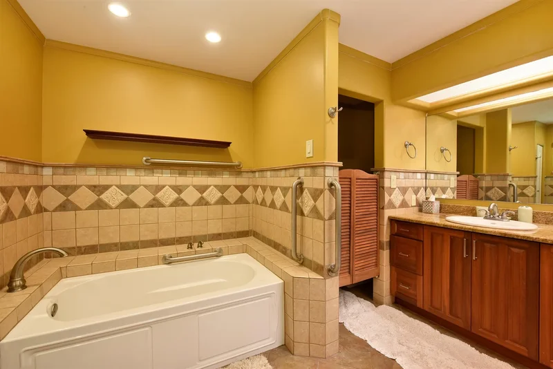 1525 KAUPAKALUA Rd, Haiku, HI 96708, Haiku-Pauwela, Hawaii, United States. - Photo 20