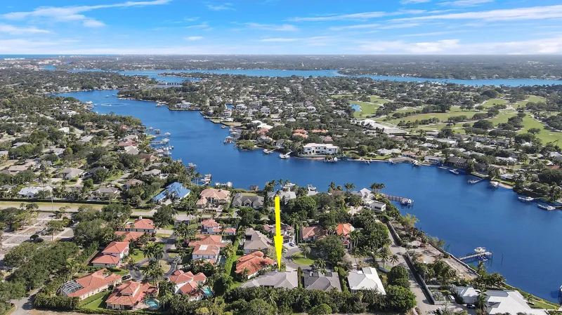 10841 SE Arielle Terrace, Tequesta, Florida, United States. - Photo 56