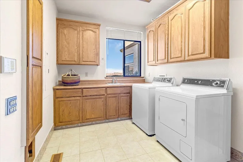 275 Nicholson Drive, Hollister, California, United States. - Photo 54