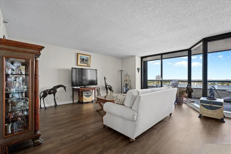 100 Lakeshore Drive 1854, North Palm Beach, Florida, United States. - Photo 9