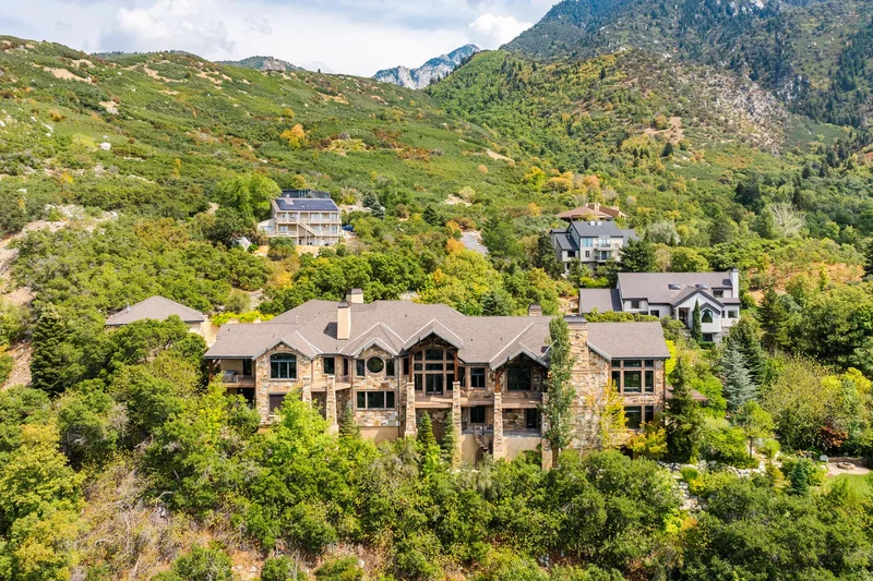 3409 E Seven Springs Drive, Sandy, UT 84092, Sandy, Utah, United States. - Photo 77