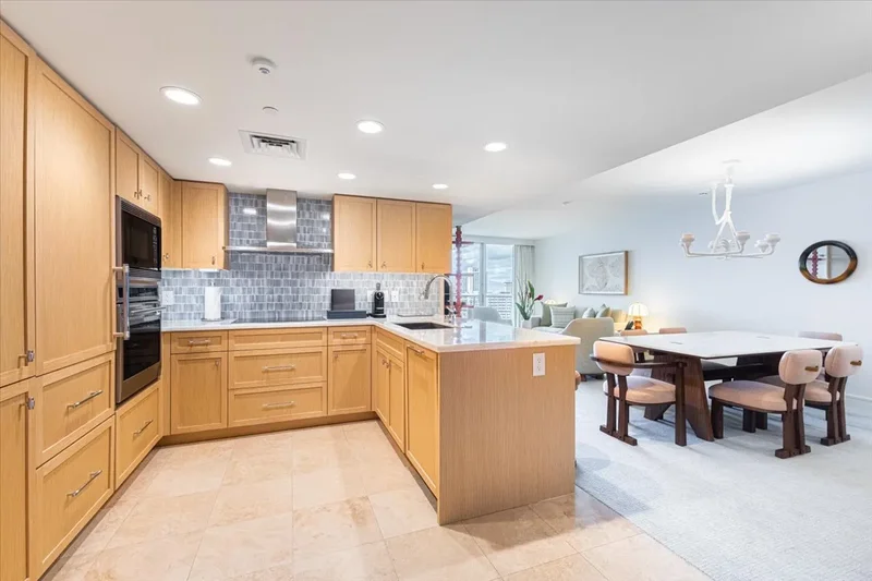 223 Saratoga Rd., Honolulu, Hawaii, United States. - Photo 15