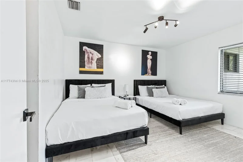 1061 NW North River Dr, Miami, Florida, United States. - Photo 25