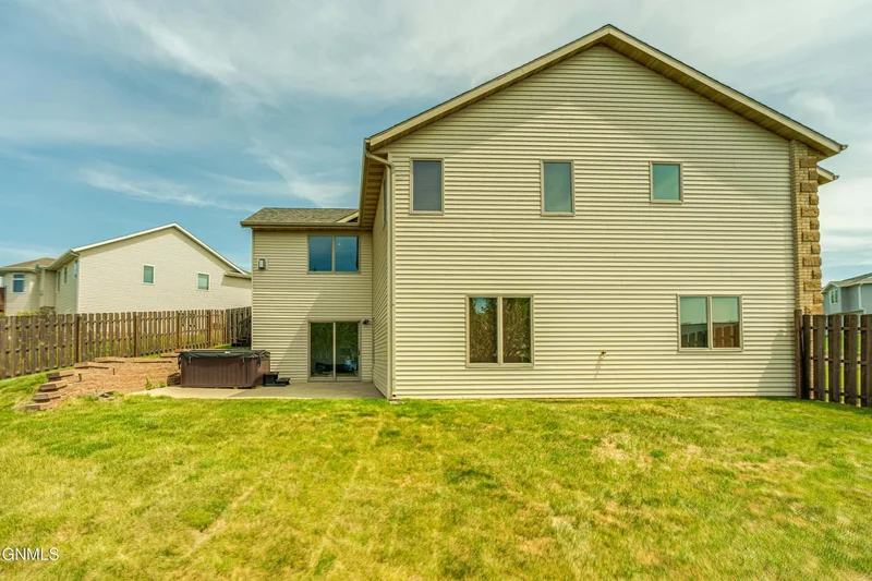 1901 Oregon Drive, Bismarck, ND 58503, Bismarck, North Dakota, United States. - Photo 114