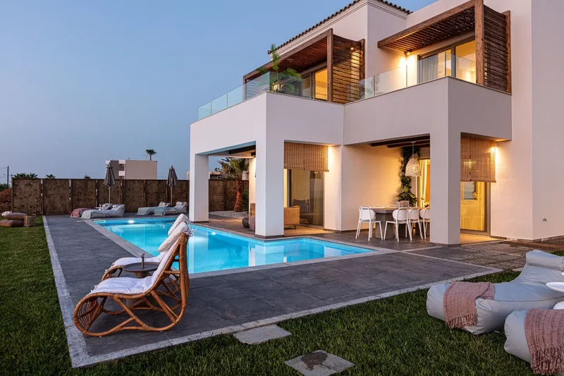 Contemporary Oceanview Haven on the Shores of Rethymno, Crete