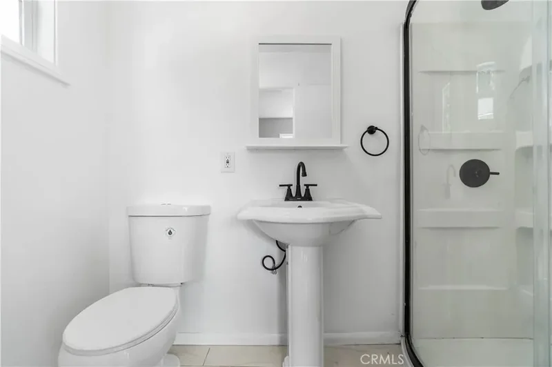 2535 S S Bundy, Los Angeles, California, United States. - Photo 4