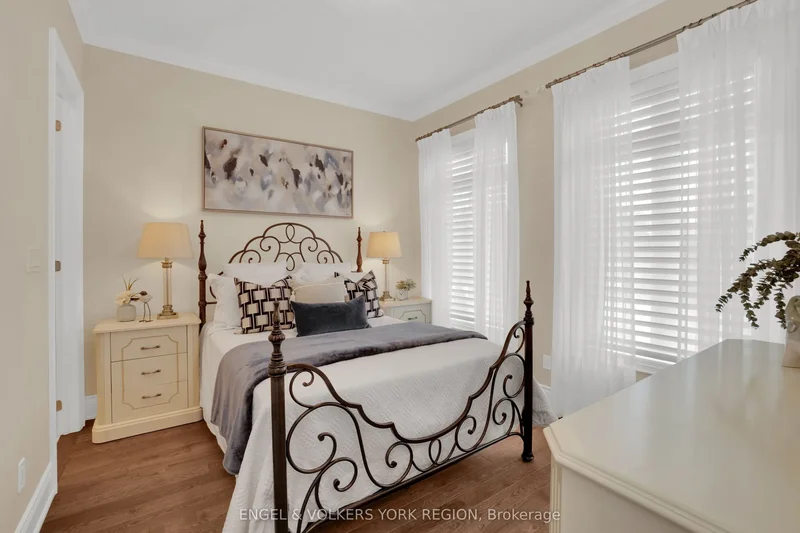 43 James Stokes Court, King City, Ontario, Canada. - Photo 3