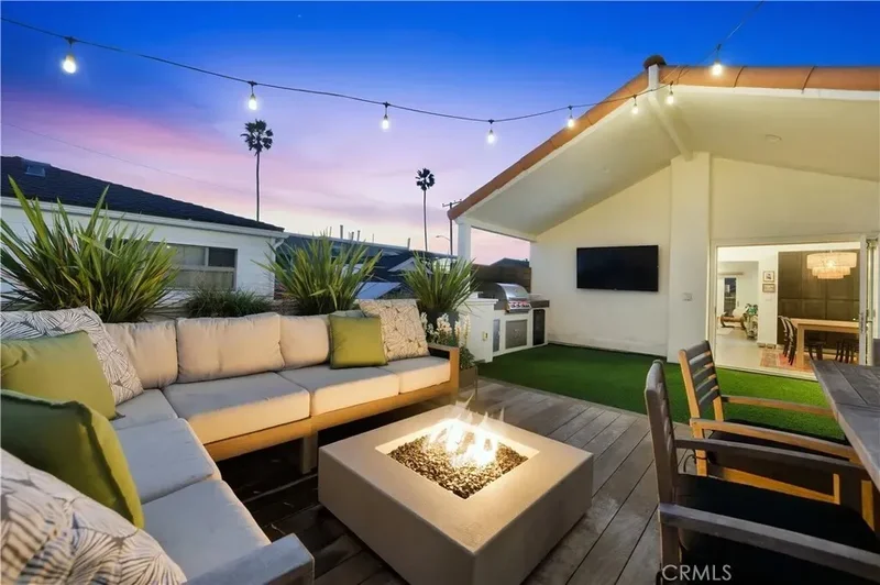 32 56th, Signal Hill, California, United States. - Photo 22