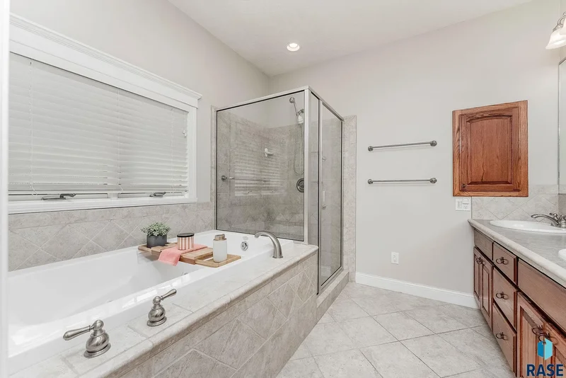 7517 W 15th St, Sioux Falls, SD 57106, Sioux Falls, South Dakota, United States. - Photo 26