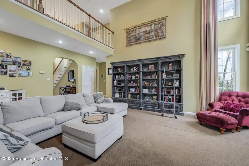 708 Clover Lane, Moscow, PA 18444, 18444, Pennsylvania, United States. - Photo 24