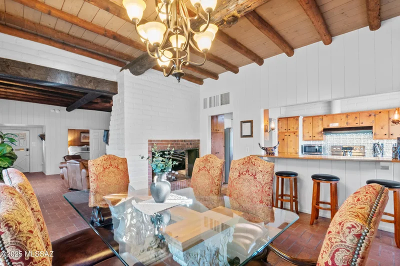 10700 E Tanque Verde Road, Tucson, Arizona, United States. - Photo 34