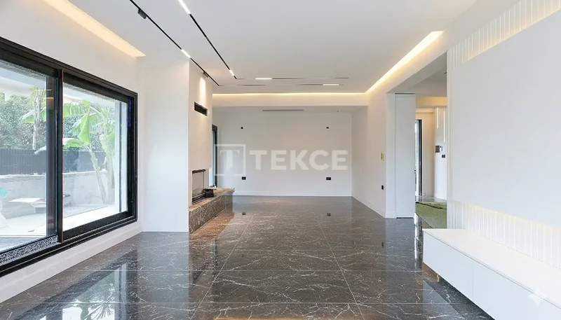 Yalı, Güzelbahçe, İzmir, İzmir, Turkey. - Photo 2
