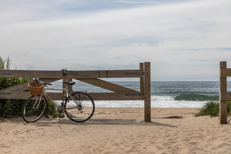 138A Montauk Highway, Westhampton, New York, United States. - Photo 9