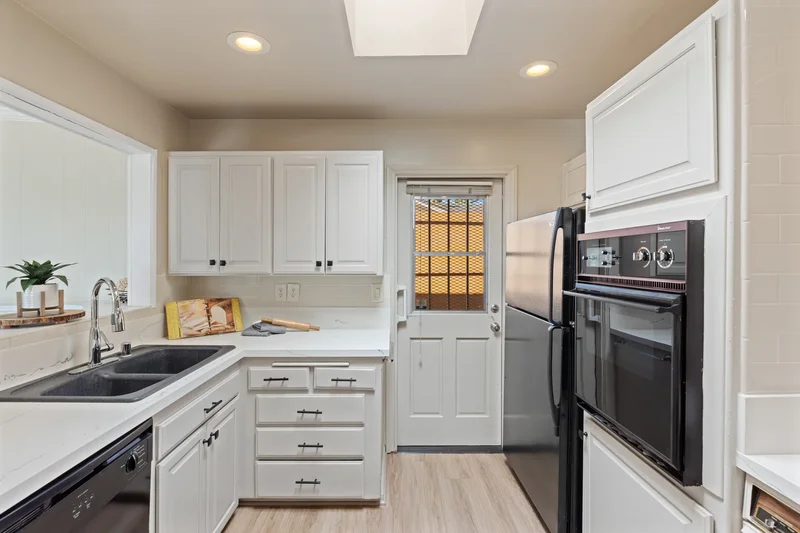 2614 Pheasant Drive , San Diego, CA 92123, San Diego, California, United States. - Photo 41