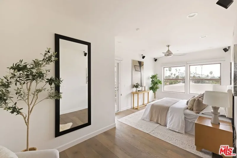 432 S Willaman Drive 401, West Hollywood, California, United States. - Photo 15