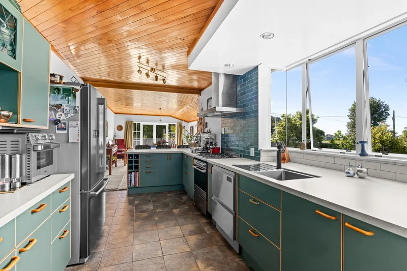 209 Onehunga Road Bay View, Napier, HKB 4182, Napier, Hawke's Bay, New Zealand. - Photo 3