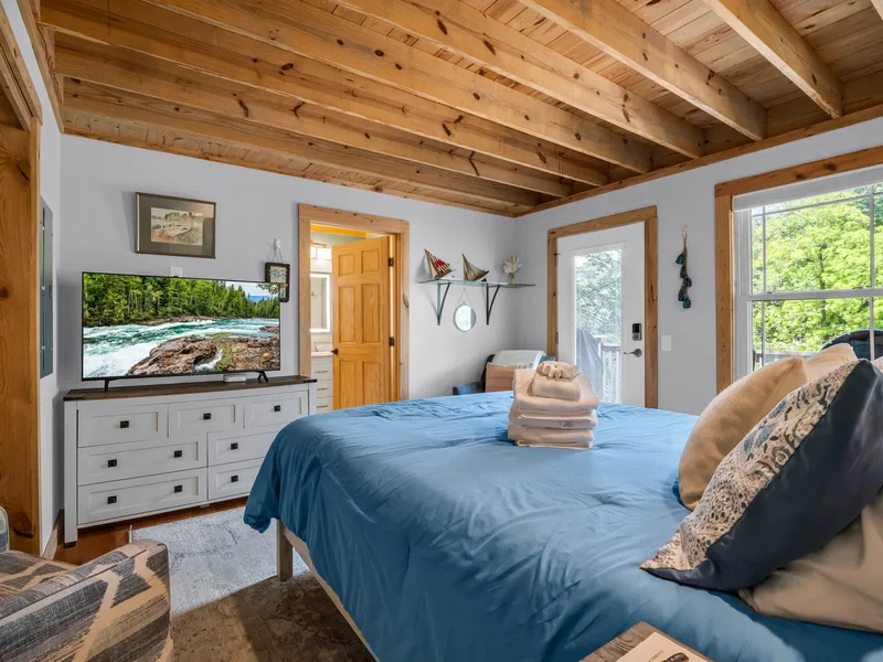 417 Tryon Bay Circle, Lake Lure, NC 28746, Lake Lure, North Carolina, United States. - Photo 16