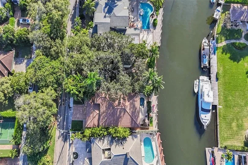 1417  Ponce De Leon Dr, Fort Lauderdale, FL 33316, Fort Lauderdale, Florida, United States. - Photo 76