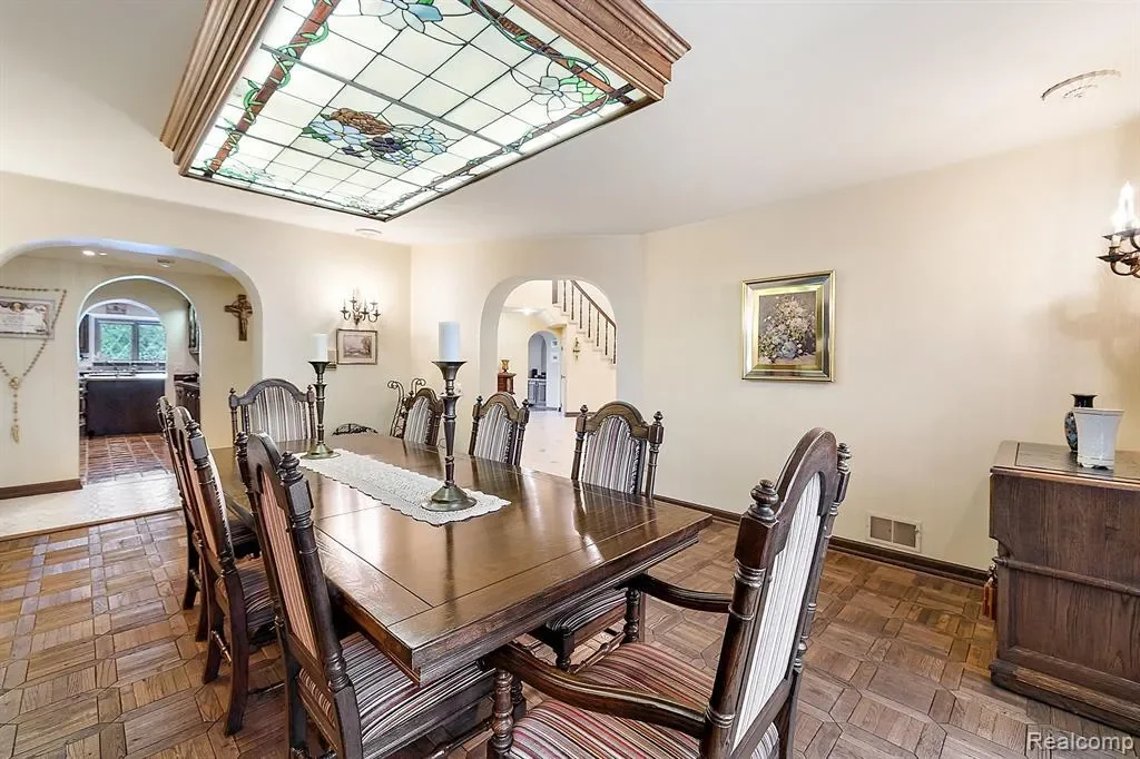 4670 COVE Road, West Bloomfield Twp, MI 48323, Orchard Lake Village, Michigan, United States. - Photo 6