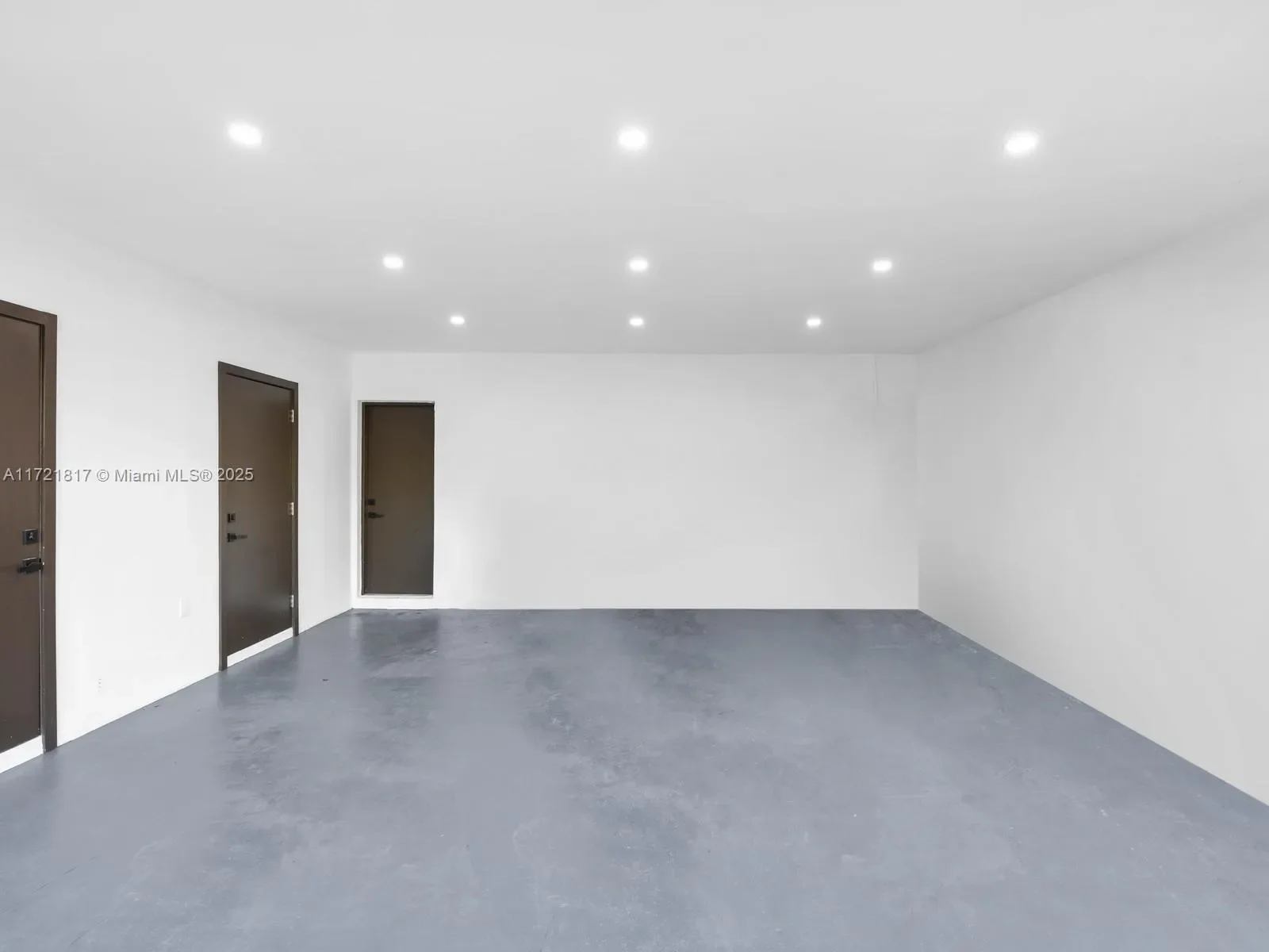 1560 Cleveland Road, Miami Beach, Florida, United States. - Photo 16