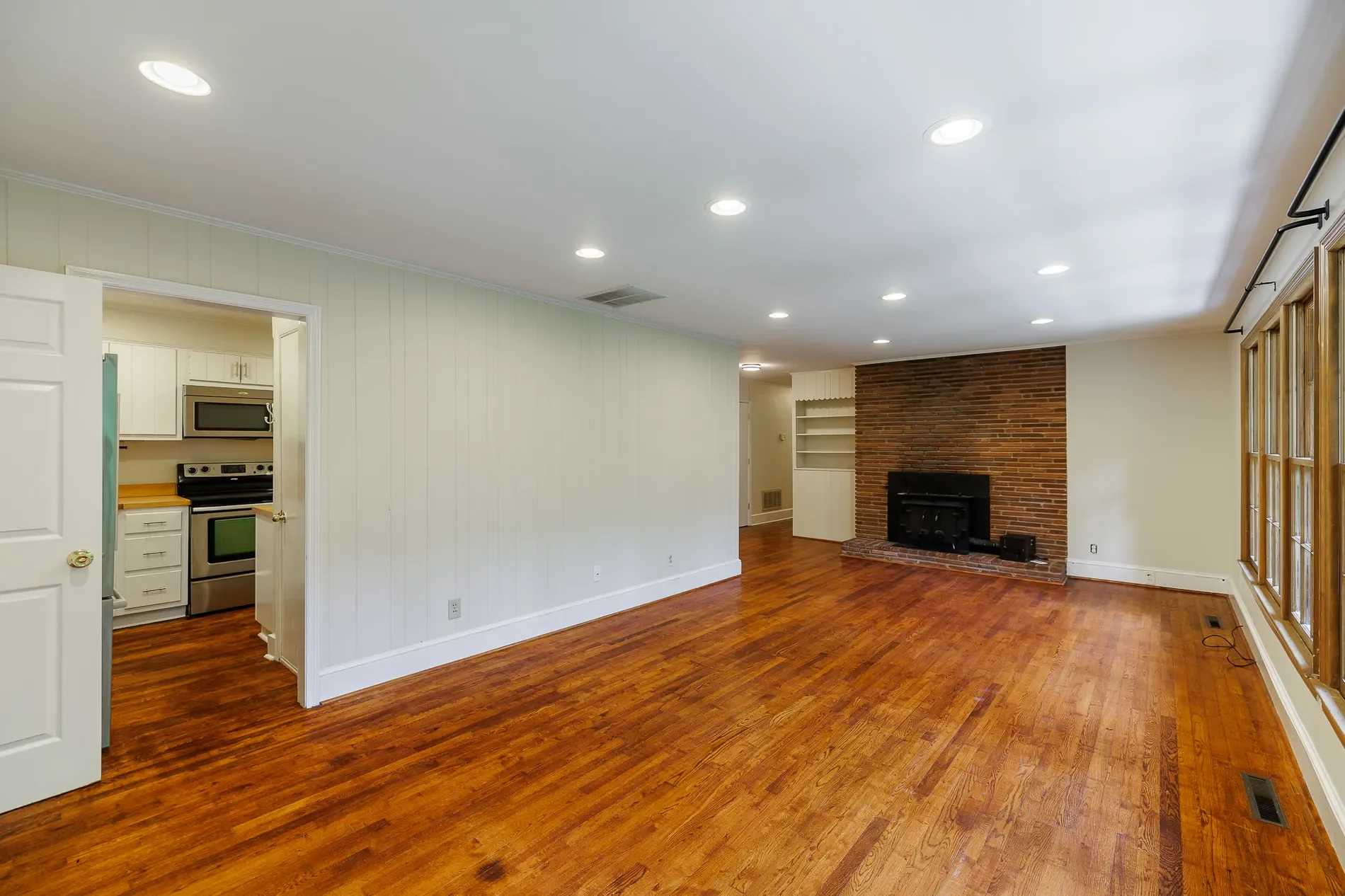 Gallery photo 3