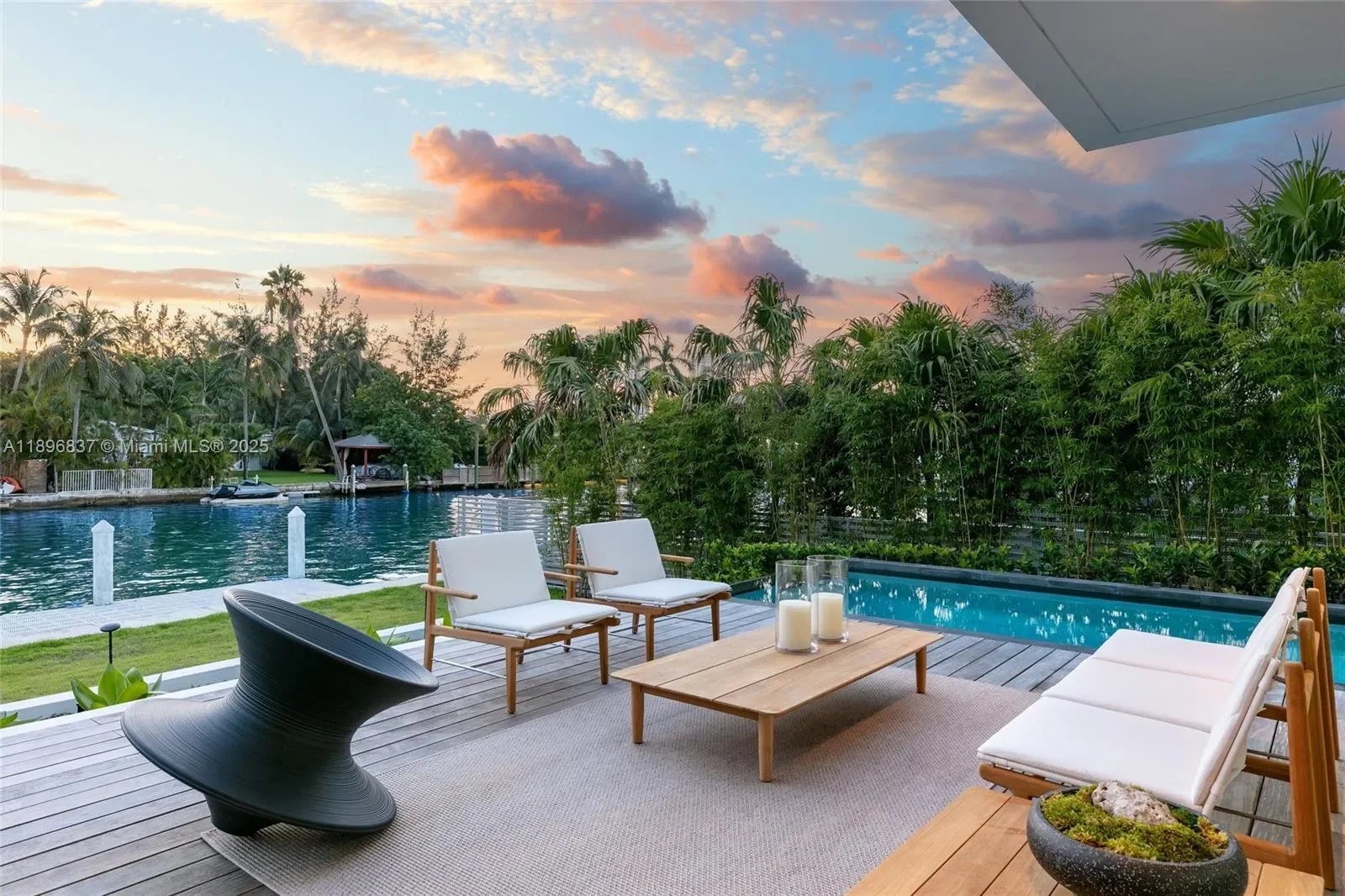 1081 W 48th St, Miami Beach, Florida, United States. - Photo 5