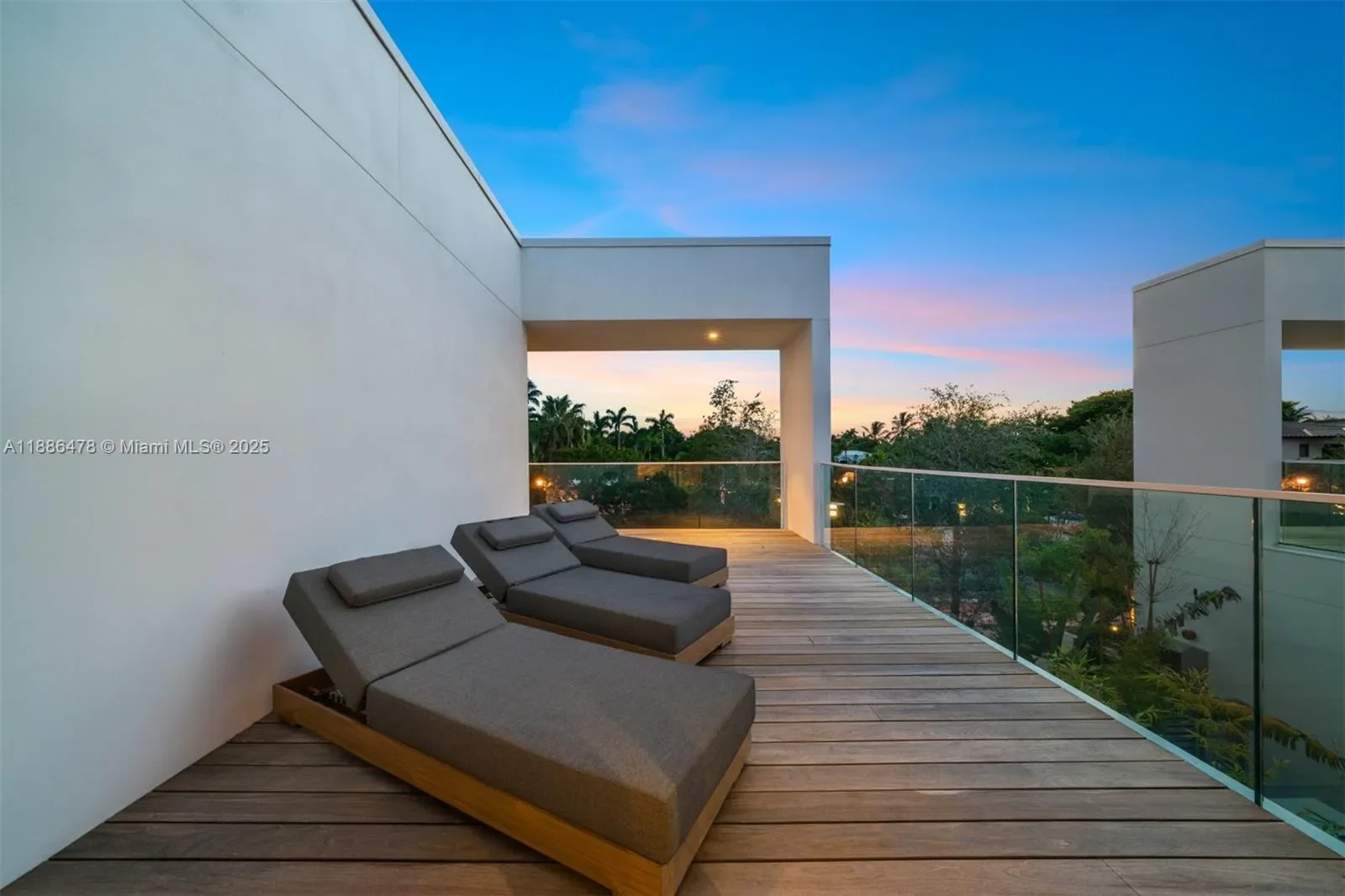 1011 W 48th St 8, Miami Beach, Florida, United States. - Photo 47