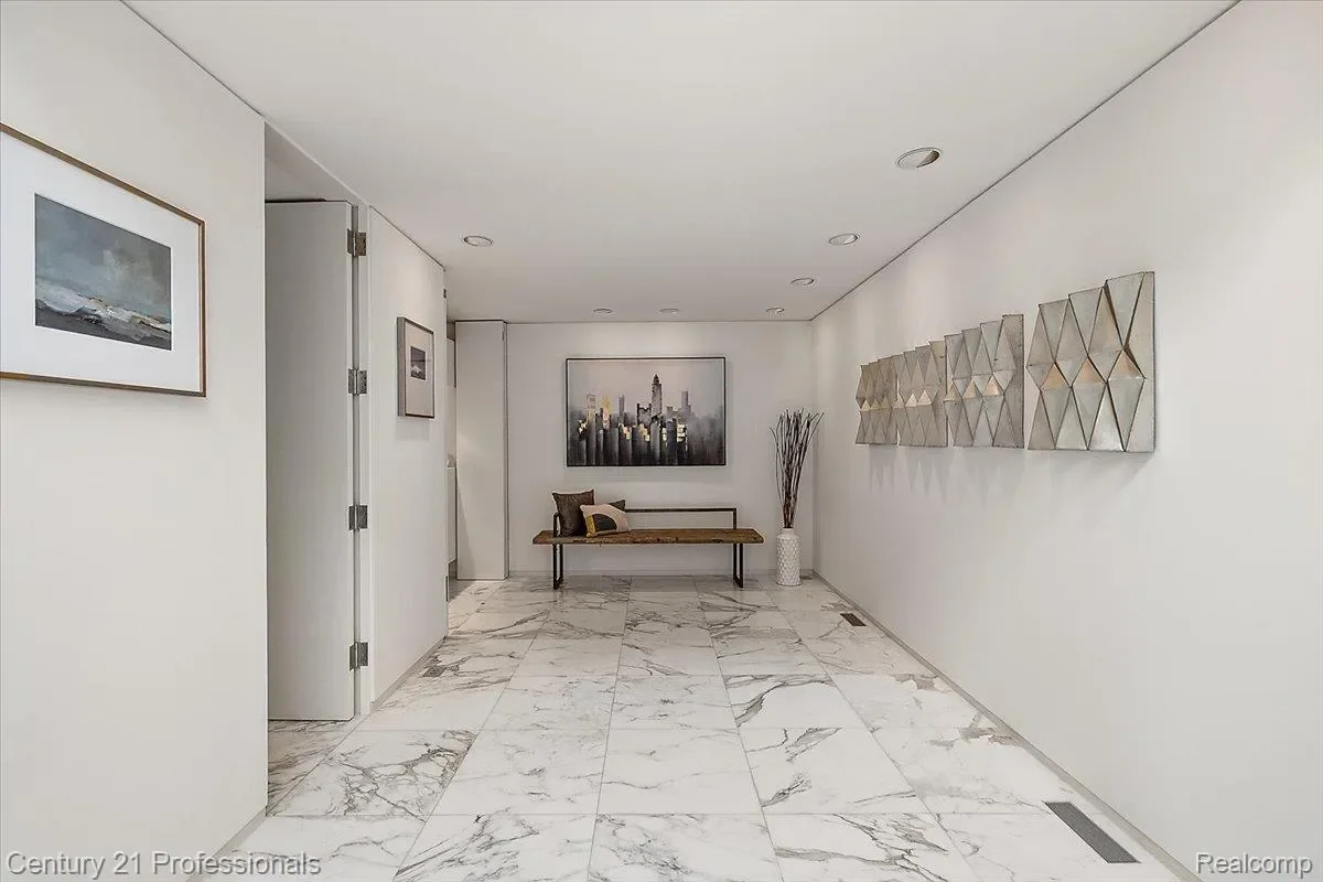 Gallery photo 11