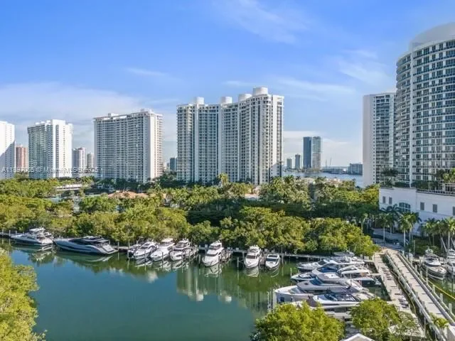 6000 Island Blvd, Golden Beach, Florida, United States. - Photo 36